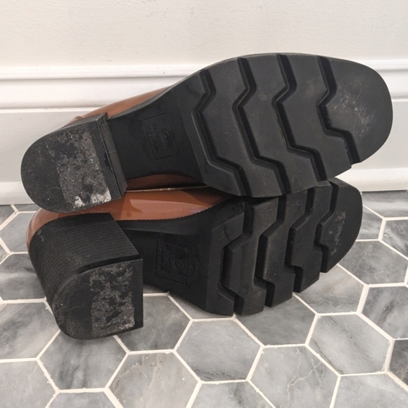 Blondo Brown Patent Leather Josie Waterproof Heeled Mule Loafer Pumps Size 9.5 - Picture 7 of 10